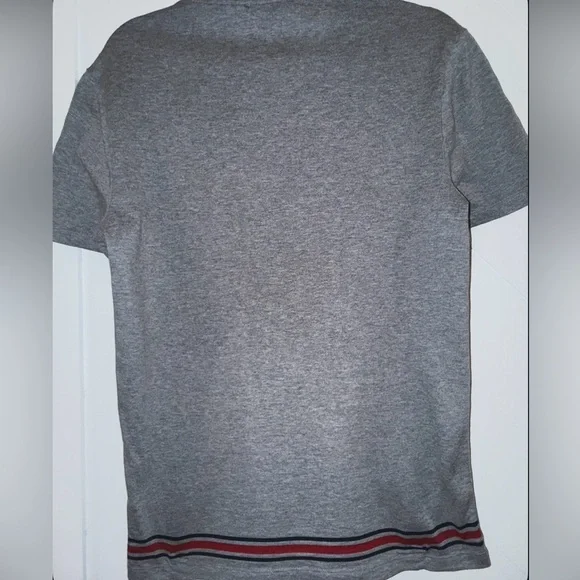 Gucci grey Logo Stripe V-Neck Tee T Shirt Men’s XL red & navy stripes - Picture 11 of 11